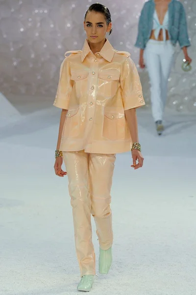 Look 54